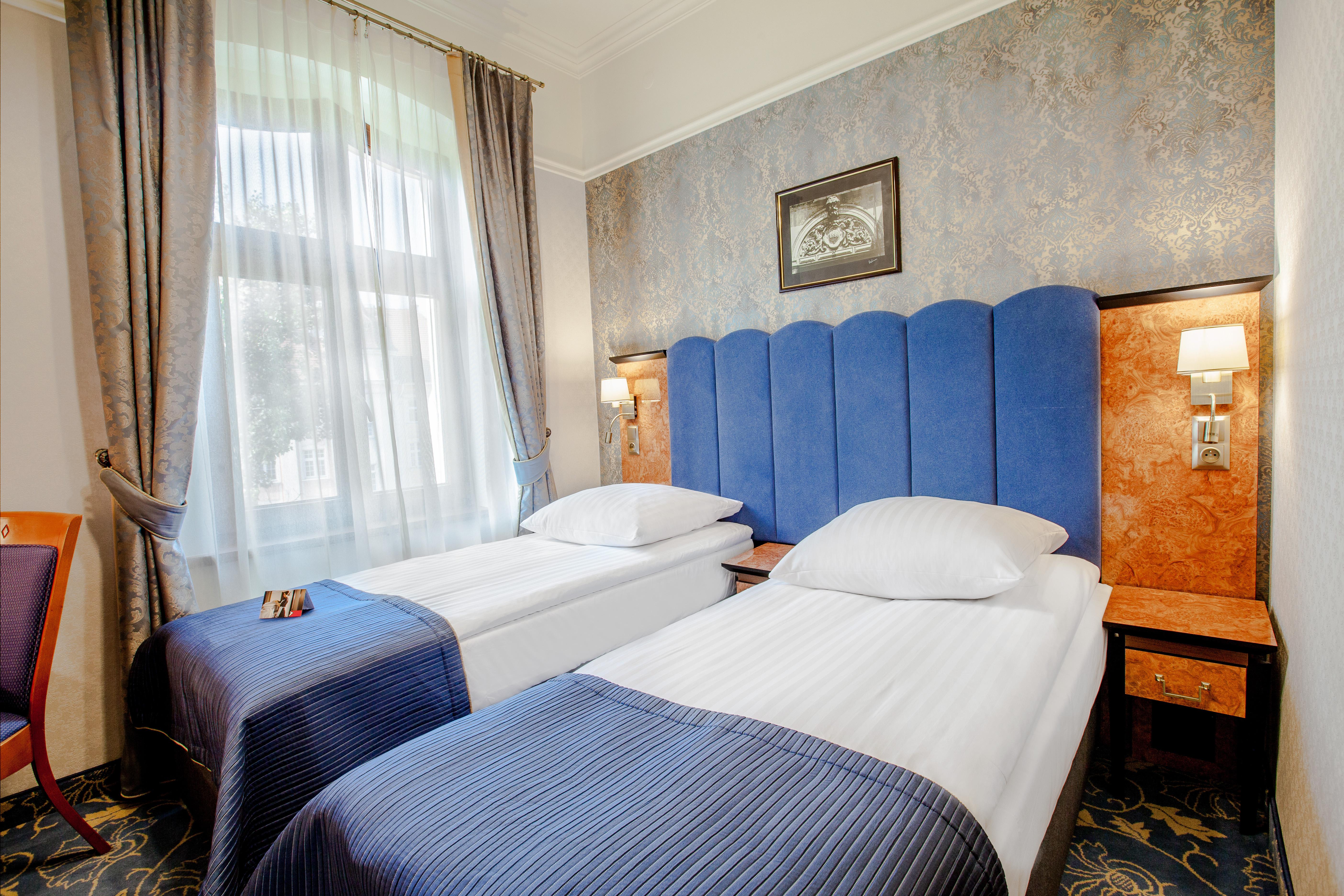 Hotel Diament Plaza Hlivice Exteriér fotografie