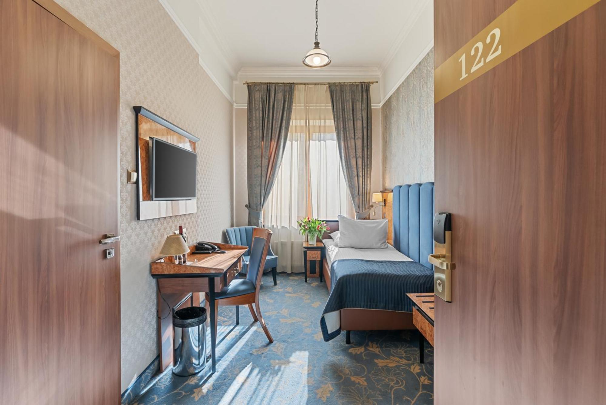 Hotel Diament Plaza Hlivice Exteriér fotografie