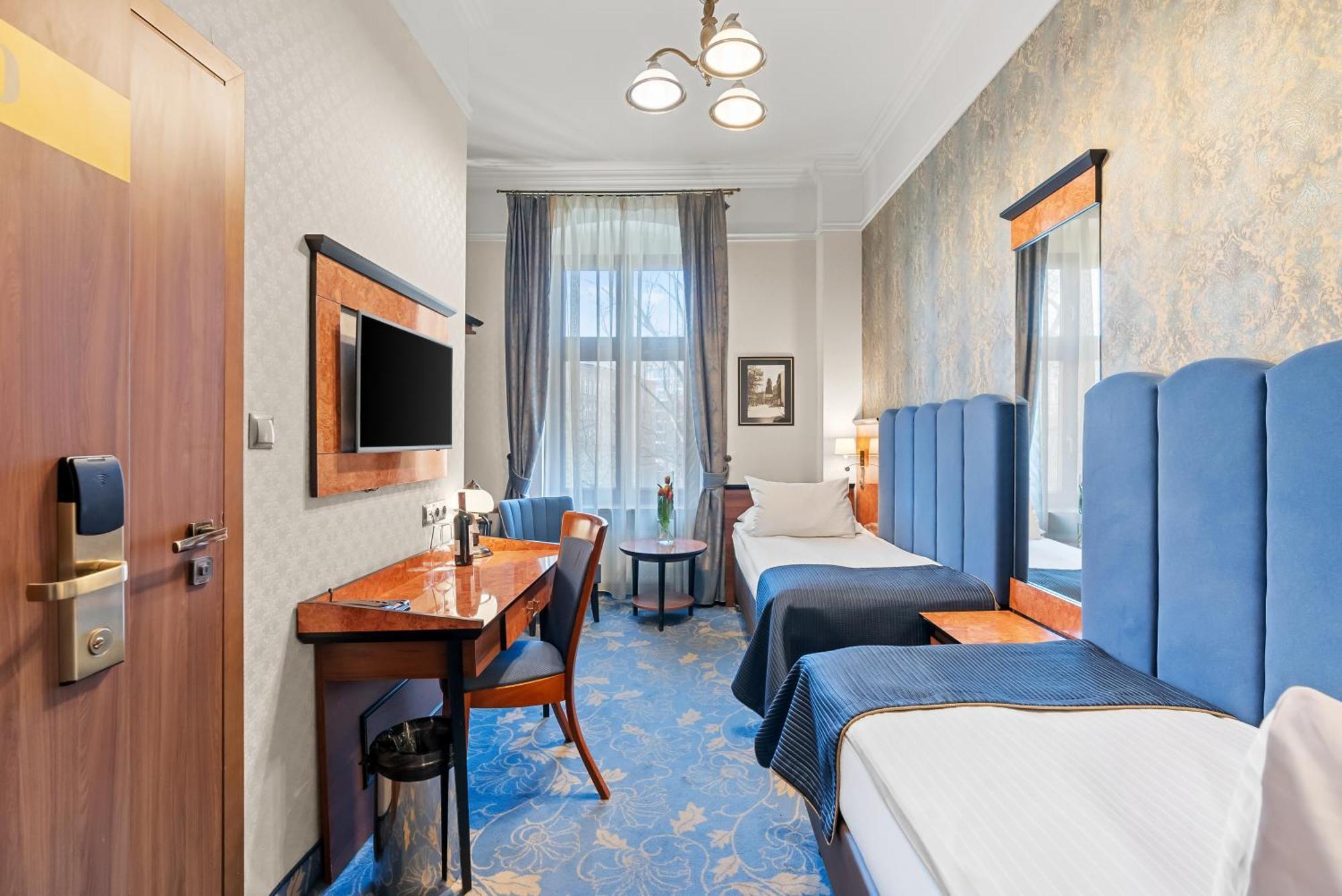 Hotel Diament Plaza Hlivice Exteriér fotografie